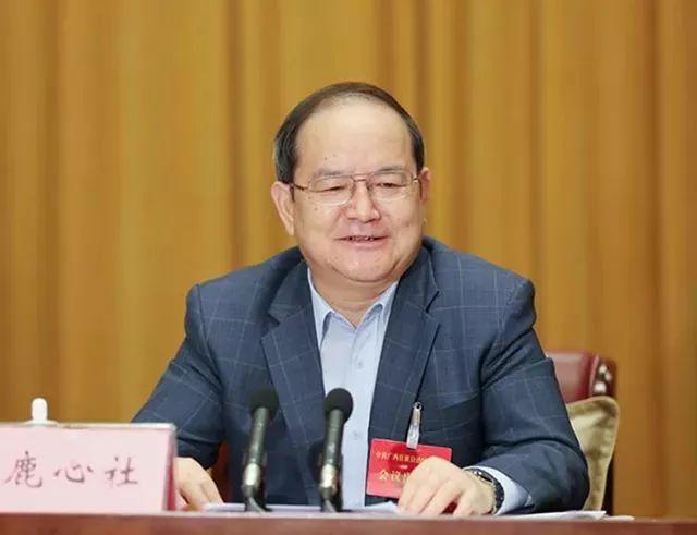 5c04f3317a8f7.jpg 2.jpg